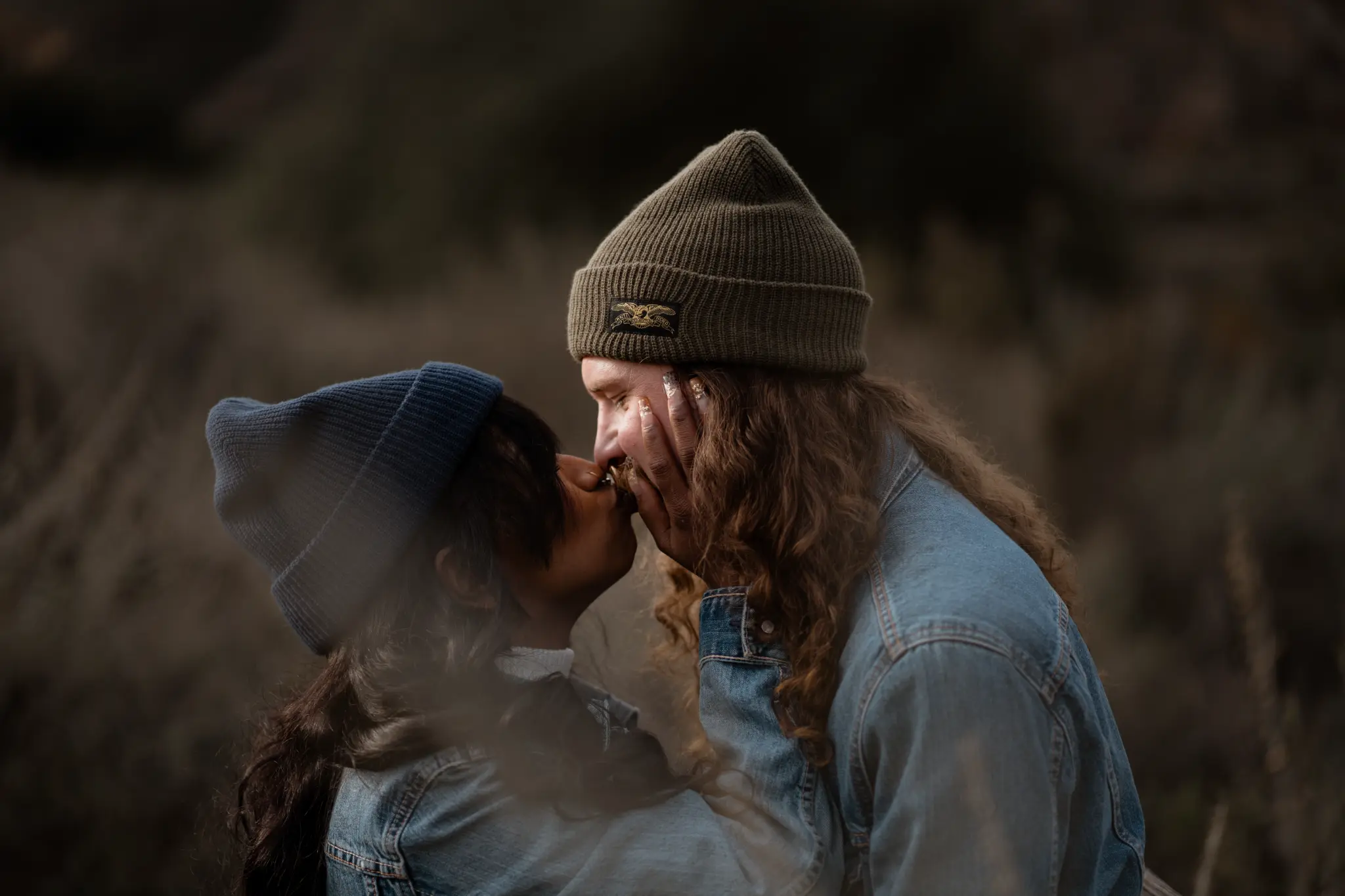 Engagement photography - couple in nature